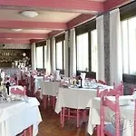 Cervo فندق